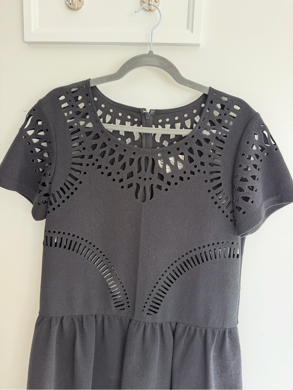 Sea  New York Black Laser Cut Short Sleeve Mini Dress - Picture 5 of 7